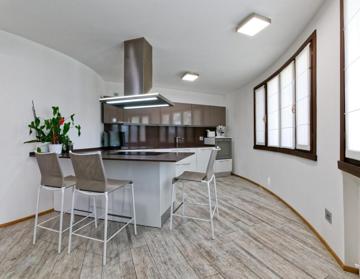 Nifty Intera Villa Con Piscina Relax, Idromassaggio E Sauna Muscletto Buitenkant foto