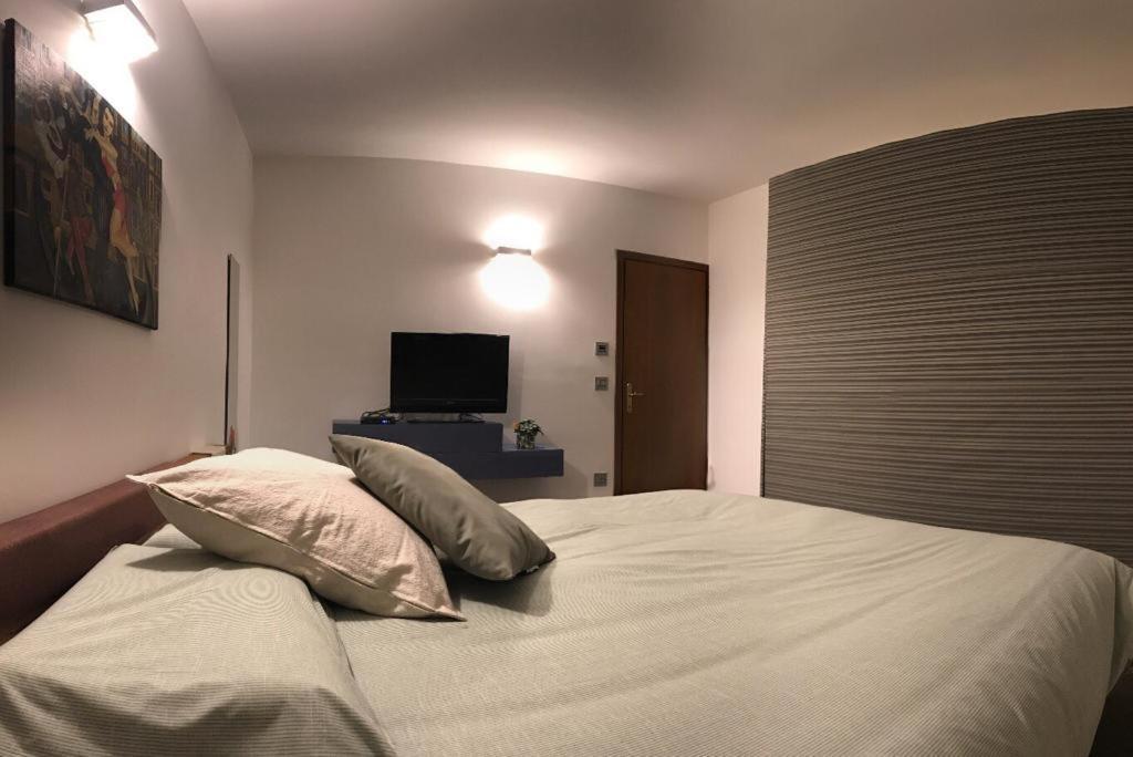 Nifty Intera Villa Con Piscina Relax, Idromassaggio E Sauna Muscletto Buitenkant foto